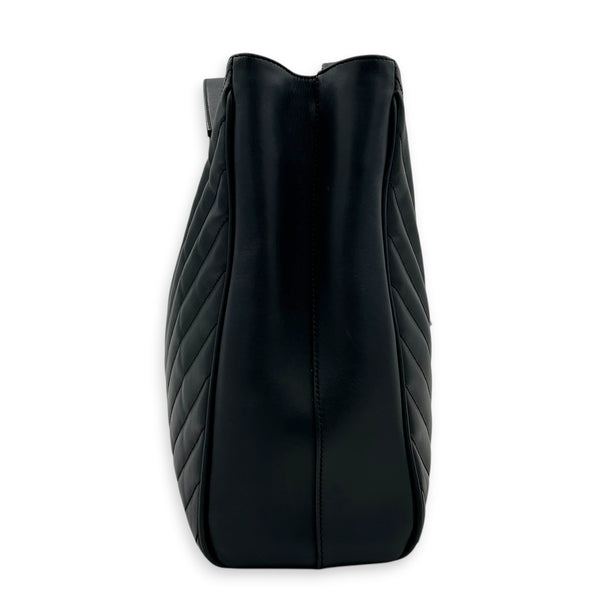 Shopping Black Tote Bag in Calfskin, Gold hardware