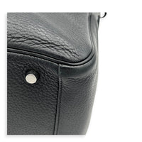 Lindy 30 Black Shoulder Bag in Clemence, Palladium hardware