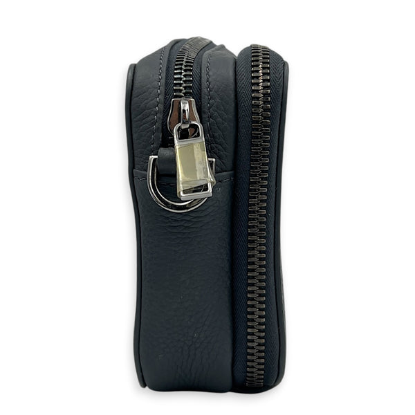 Double Zipped Shoulder Bag Grey in Calfskin, Gunmetal hardware