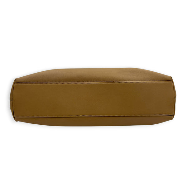 Interlocking G Beige Top Handle Bag in Calfskin, Gold hardware