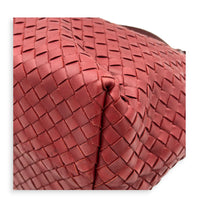 Garda Red Shoulder Bag in Nappa Leather, Gold hardware