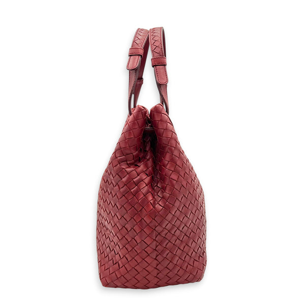 Garda Red Shoulder Bag in Nappa Leather, Gold hardware