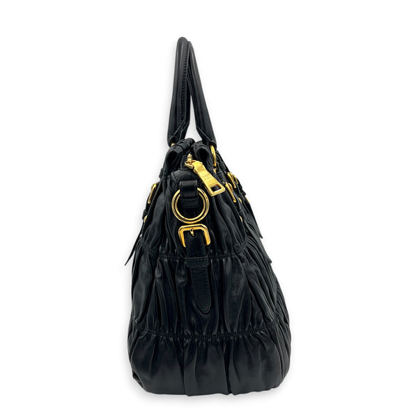 Gaufre Top Handle Bag Nero in Nappa Leather, Gold hardware