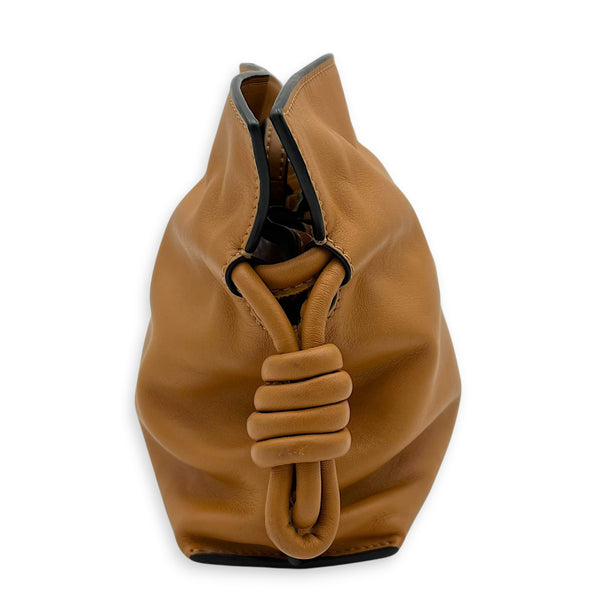 Flamenco Tan Shoulder Bag in Nappa Leather, Gold hardware