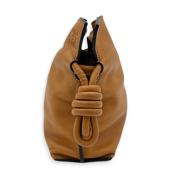 Flamenco Tan Shoulder Bag in Nappa Leather, Gold hardware