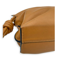 Flamenco Tan Shoulder Bag in Nappa Leather, Gold hardware