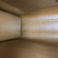 Manhattan Shoulder Bag Medium Tan in Calfskin, Gold hardware