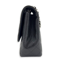 Classic Flap Shoulder Bag Medium Black in Caviar Leather, Silver hardware