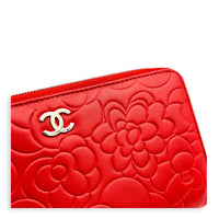 Camelia Wallet Long Red in Lambskin, Silver hardware