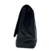 Classic Shoulder Bag Single Flap Maxi Black in Caviar Leather, Silver hardware