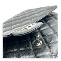 Classic Shoulder Bag Single Flap Maxi Black in Caviar Leather, Silver hardware
