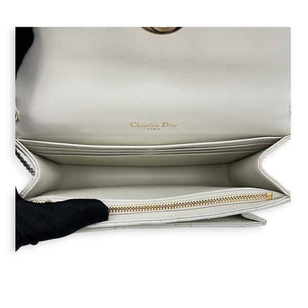 Miss Dior Wallet On Chain White, Gold hardware