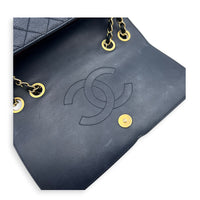 CC Filigree Shoulder Bag Medium Navy in Caviar Leather, Gold hardware