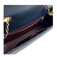 CC Filigree Shoulder Bag Medium Navy in Caviar Leather, Gold hardware
