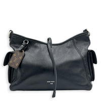 Carryall Shoulder Bag Cargo Vibe Black in Calfskin, Silver hardware