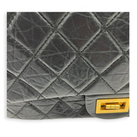 2.55 Noir Shoulder Bag in Calfskin, Gold hardware