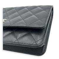 CC Wallet On Chain Black in Caviar Leather, Silver hardware
