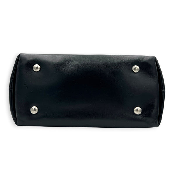 Carryall Vibe Black Shoulder Bag in Calfskin, Silver hardware