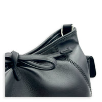 Carryall Vibe Black Shoulder Bag in Calfskin, Silver hardware