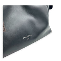 Carryall Vibe Black Shoulder Bag in Calfskin, Silver hardware