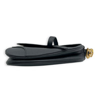 Saddle Medium Black Shoulder Bag in Calfskin, Gold hardware