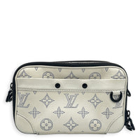 Alpha Wearable Wallet Shoulder Bag White in Monogram Empreinte Leather, Silver hardware