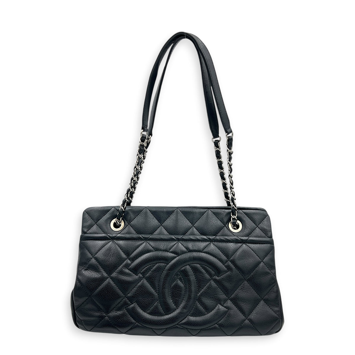 Timeless CC Black Shoulder Bag in Caviar Leather, Silver hardware