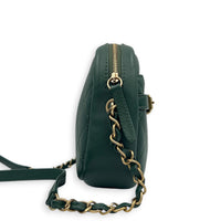 Camera Shoulder Bag Green in Lambskin, Gold hardware
