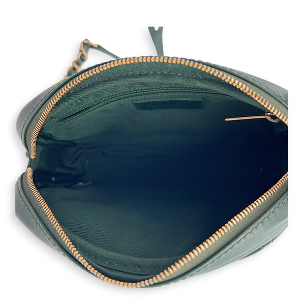 Camera Shoulder Bag Green in Lambskin, Gold hardware