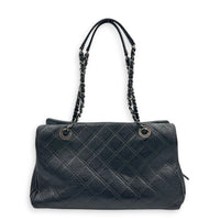 Boston Shoulder Bag Black in Calfskin, Silver hardware