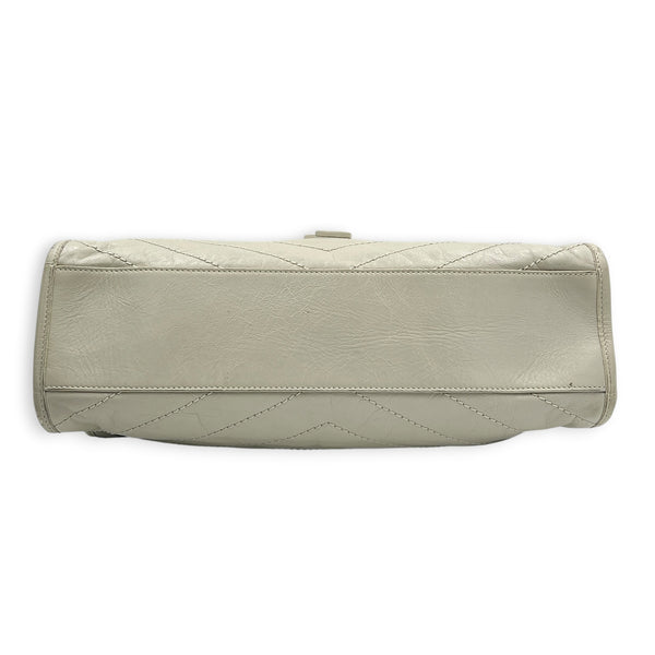 Niki Tote Bag Medium White in Calfskin, Silver hardware