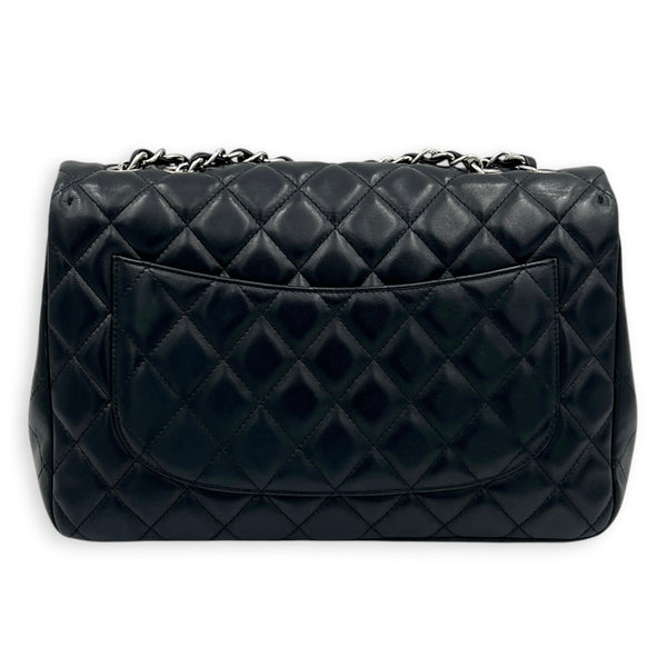 Classic Single Flap Jumbo Black Shoulder Bag in Lambskin, Silver hardware