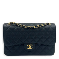 Classic Double Flap Shoulder Bag Jumbo Black in Caviar Leather, Gold hardware