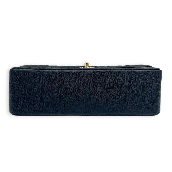 Classic Double Flap Shoulder Bag Jumbo Black in Caviar Leather, Gold hardware