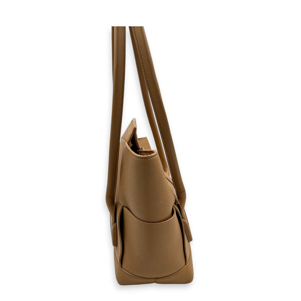 Arco Brown Shoulder Bag in Calfskin,  hardware