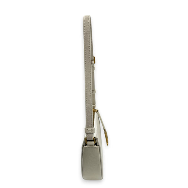 Saddle White Shoulder Bag in Goat Leather, Gold hardware