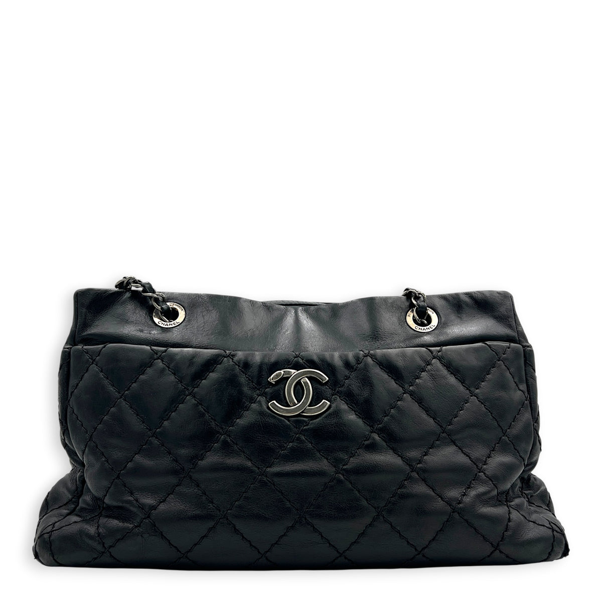Quilted CC Black (retouched) Shoulder Bag in Calfskin, Ruthenium hardware