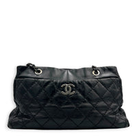 Quilted CC Black (retouched) Shoulder Bag in Calfskin, Ruthenium hardware