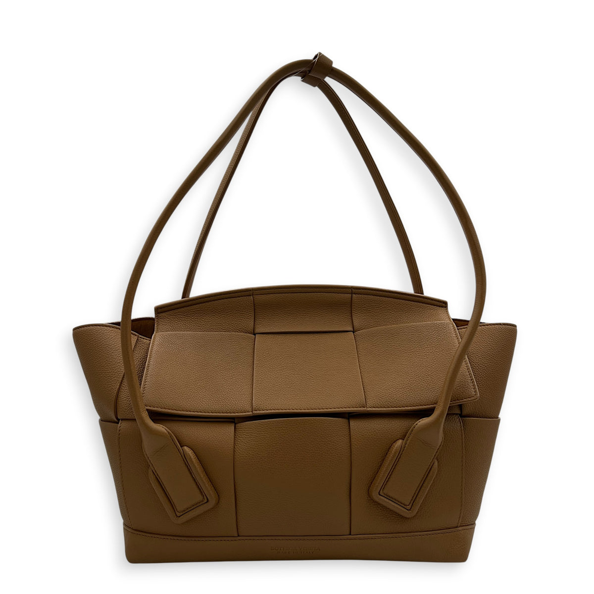 Arco Shoulder Bag Brown in Calfskin, Gold hardware