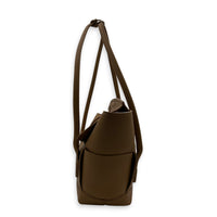 Arco Shoulder Bag Brown in Calfskin, Gold hardware