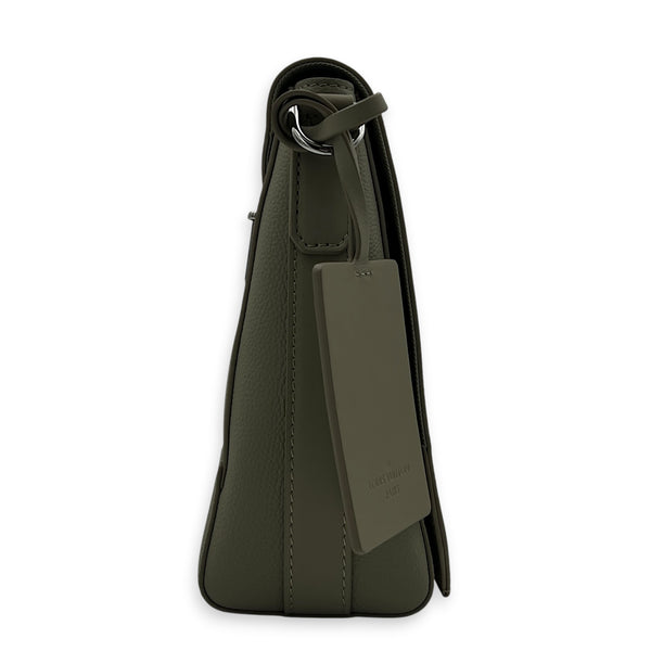 Takeoff Messenger Grey Crossbody Bag in Calfskin, Palladium hardware