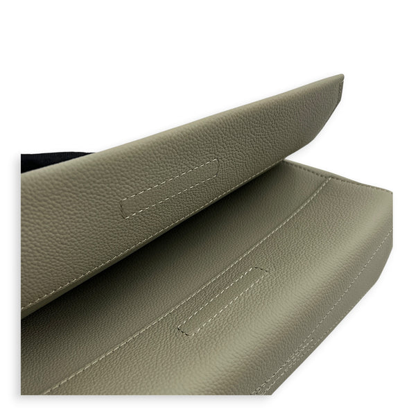 Takeoff Messenger Grey Crossbody Bag in Calfskin, Palladium hardware