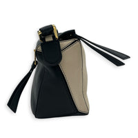 Puzzle Shoulder Bag Small Black in Calfskin, Gold hardware