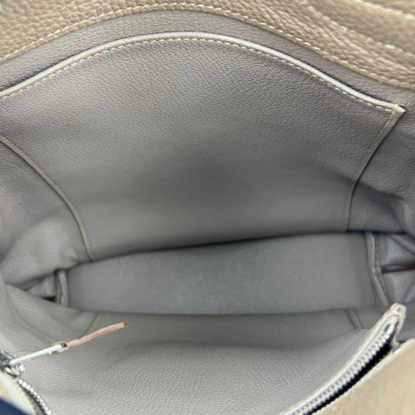 So Kelly Eclat 22 Vert Menthe / Gris Perle Shoulder Bag in Togo, Palladium hardware