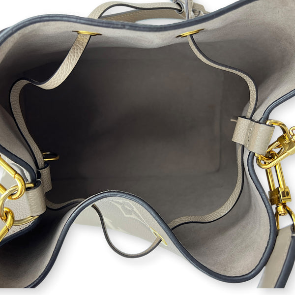 NeoNoe Bucket Bag Tourterelle/Crème in Monogram Empreinte Leather, Gold hardware