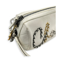 Chain 20s Signature Bowling White Shoulder Bag in Calfskin, Mixed hardware