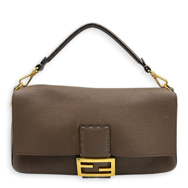 Baguette Large Brown Shoulder Bag in Calfskin, Gold hardware