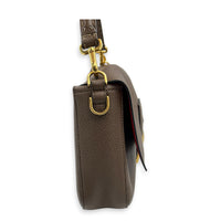 Baguette Large Brown Shoulder Bag in Calfskin, Gold hardware