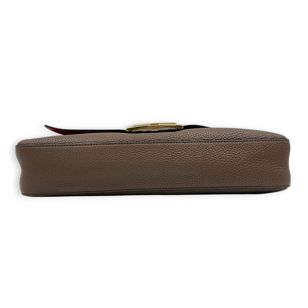Baguette Large Brown Shoulder Bag in Calfskin, Gold hardware